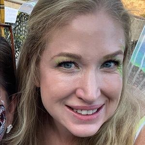 Meet your Posher, Kristen